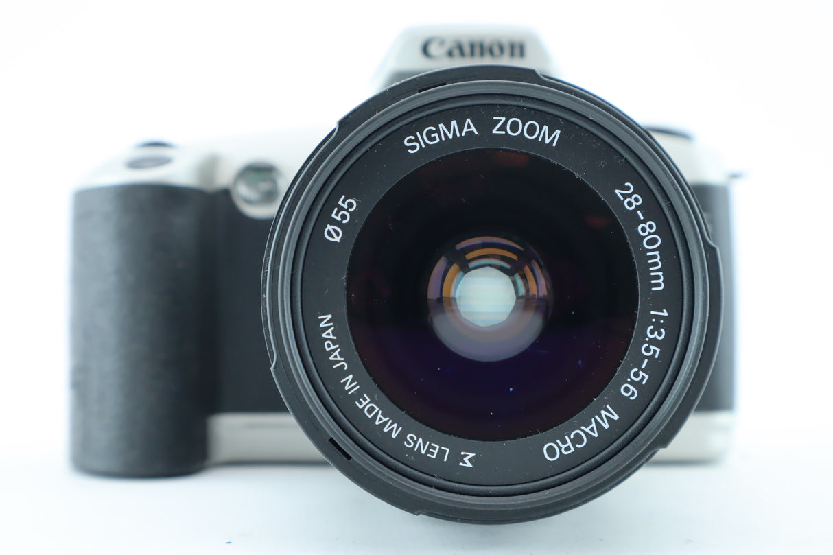 Canon EOS 500N with 28-80mm