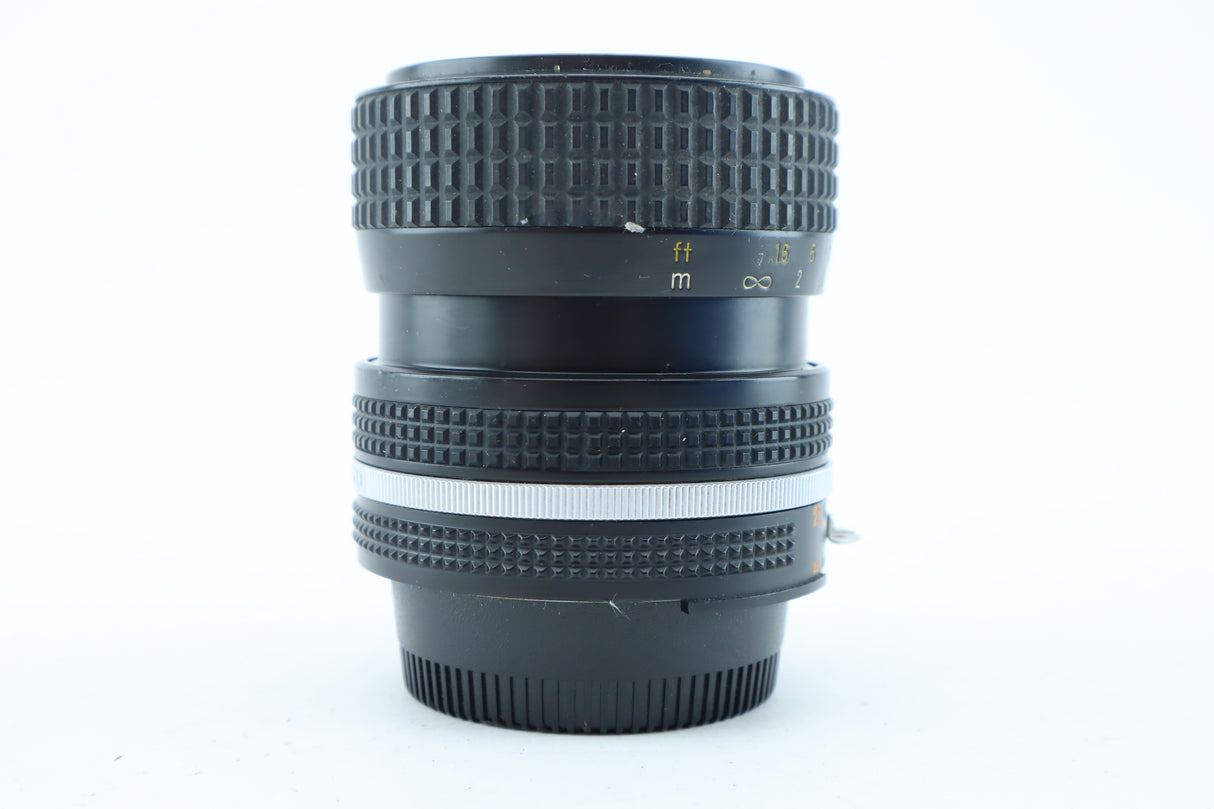 Nikon Zoom-Nikkor 35-70mm 3,3-4,5