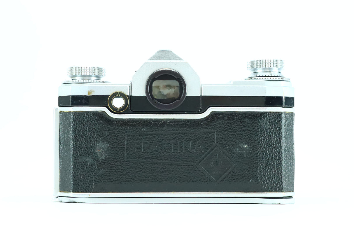 Praktina II A con obiettivo Carl Zeiss Tessar 2,8/50