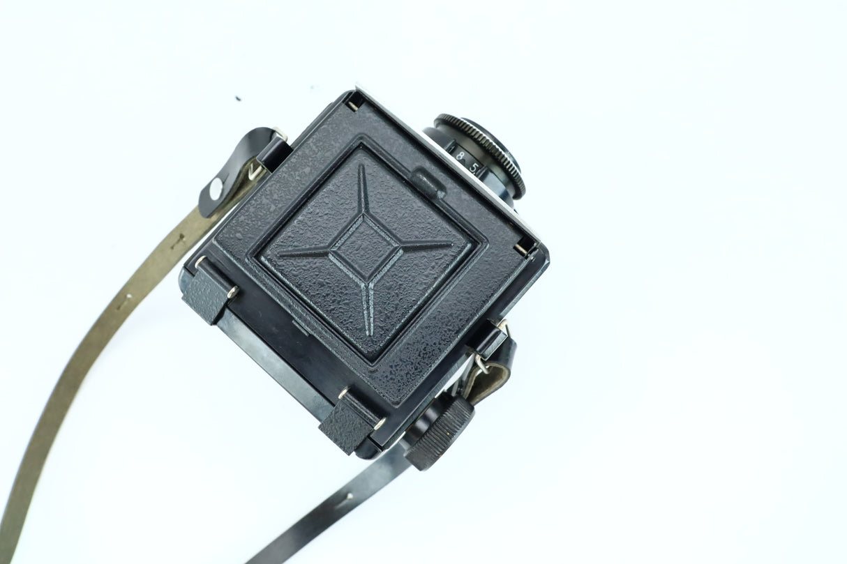 Lubitel 2 with T-22 75mm f/4.5