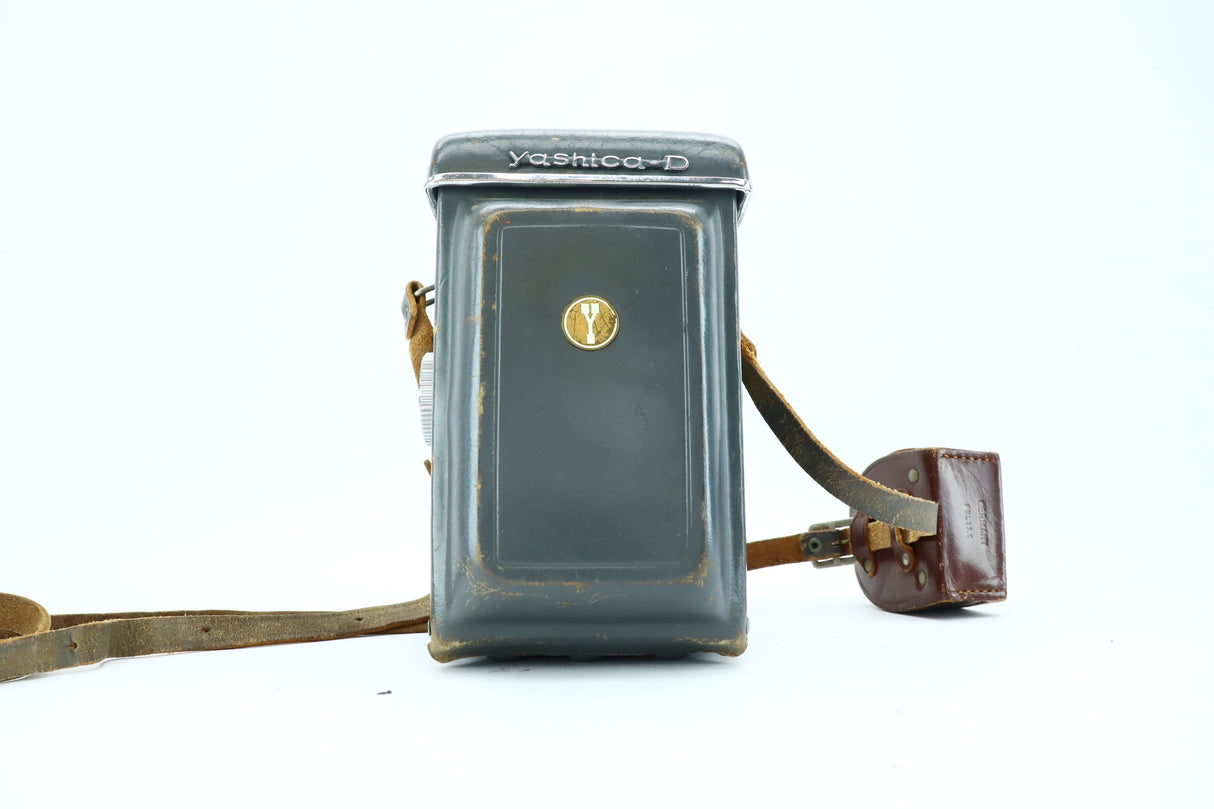 Yashica-D with Yashikor 80mm f/3.5 Lenses