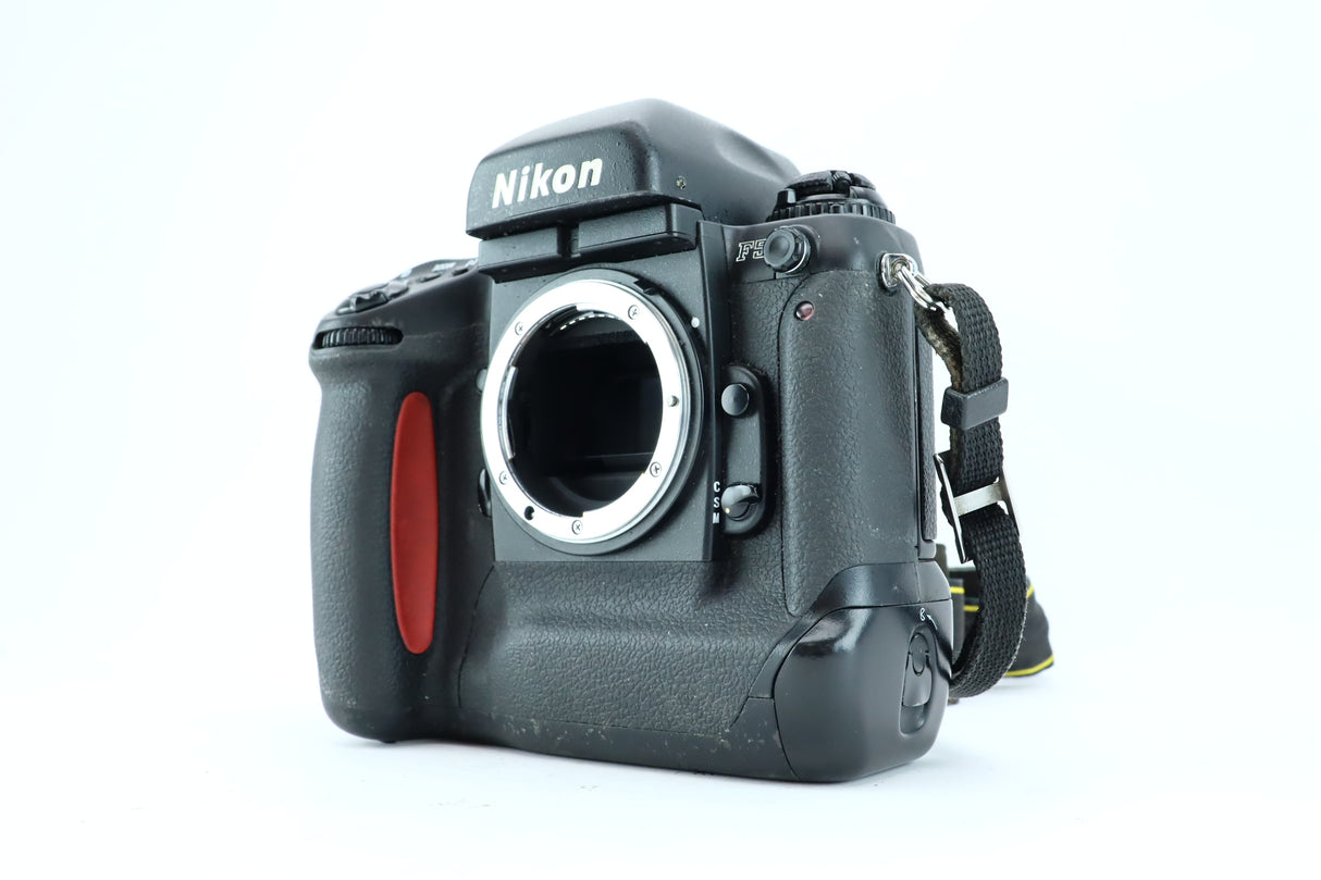 Nikon F5