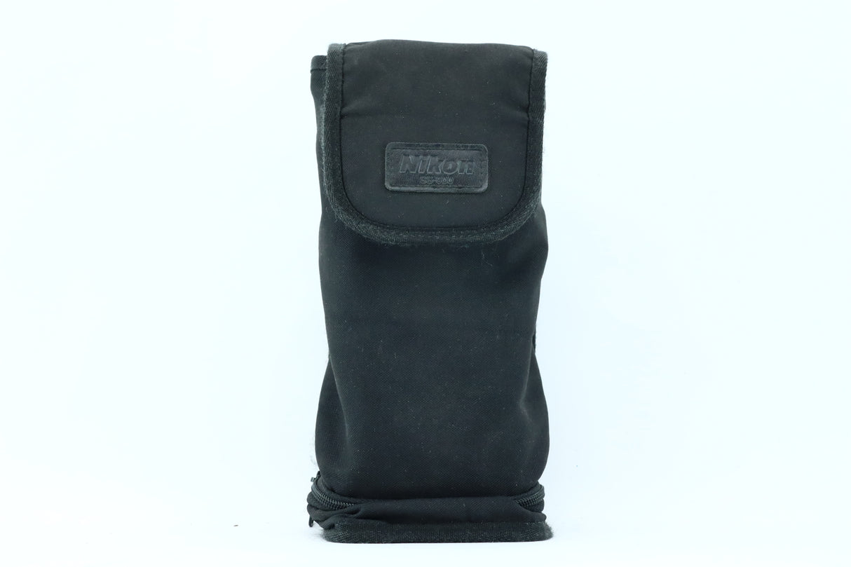 Nikon Speedlight SB-900 (No Flash Stand Included). KIJK EVEN NAAR TYPE