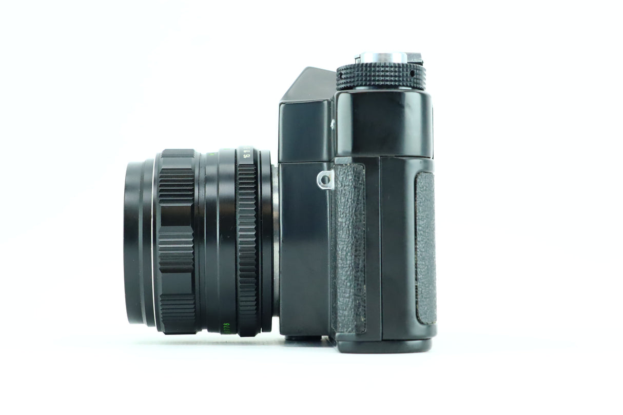 Zenit 12XP mit Helios-44M-4 2/58 Objektiv