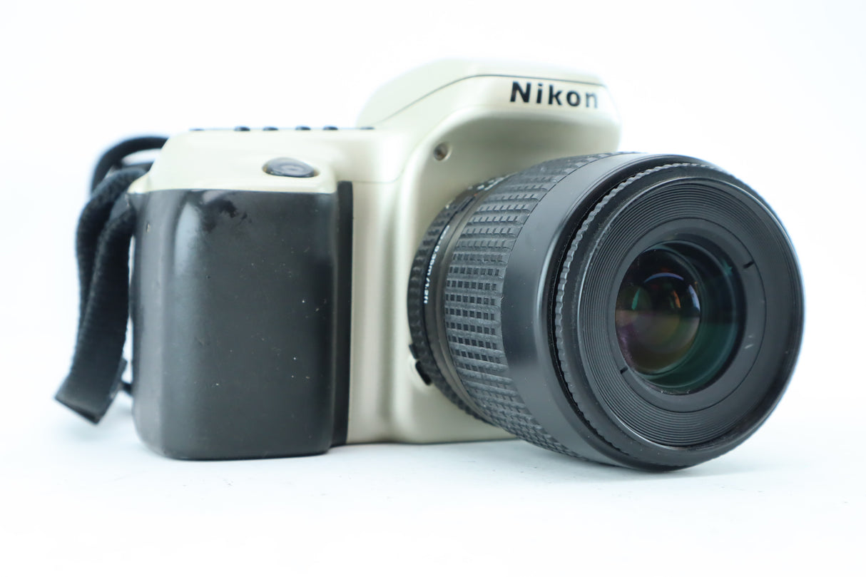 Nikon F50 with AF 35-80mm 4-5,6 D