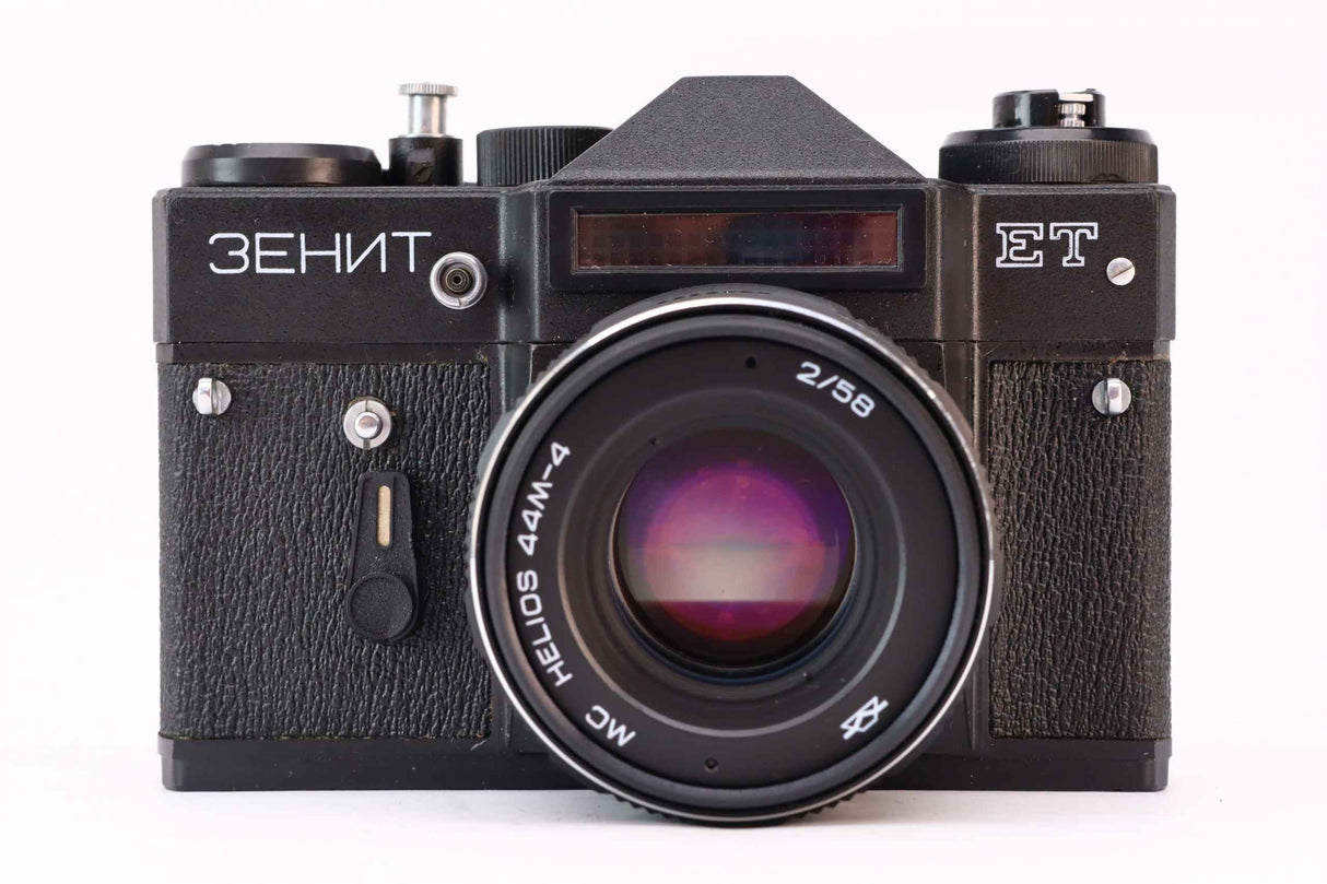 Zenit ET with Helios 44M-4 2/58