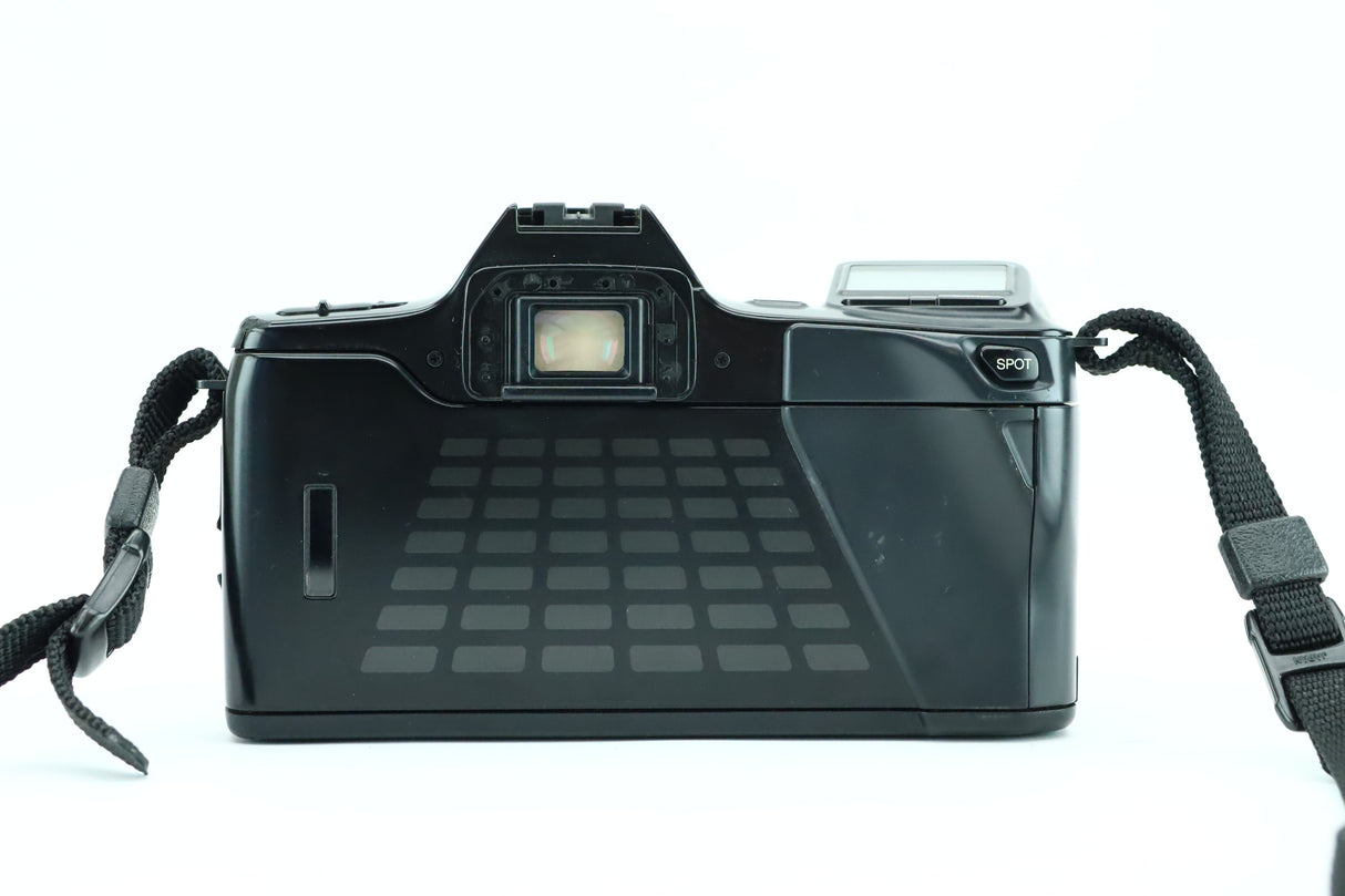 Minolta Dynax 7000i mit AF-Zoom 35-80mm 1:4-5,6