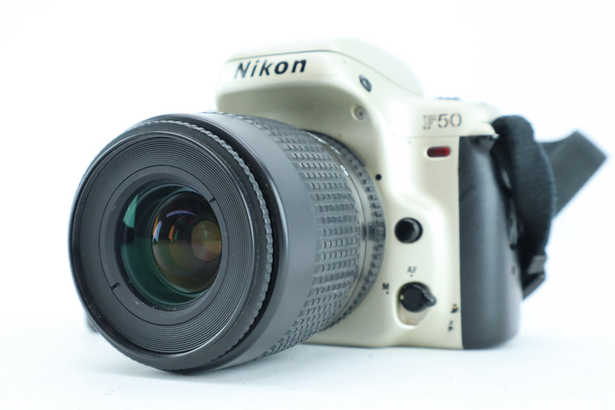 Nikon F50 with AF 35-80mm 4-5,6 D