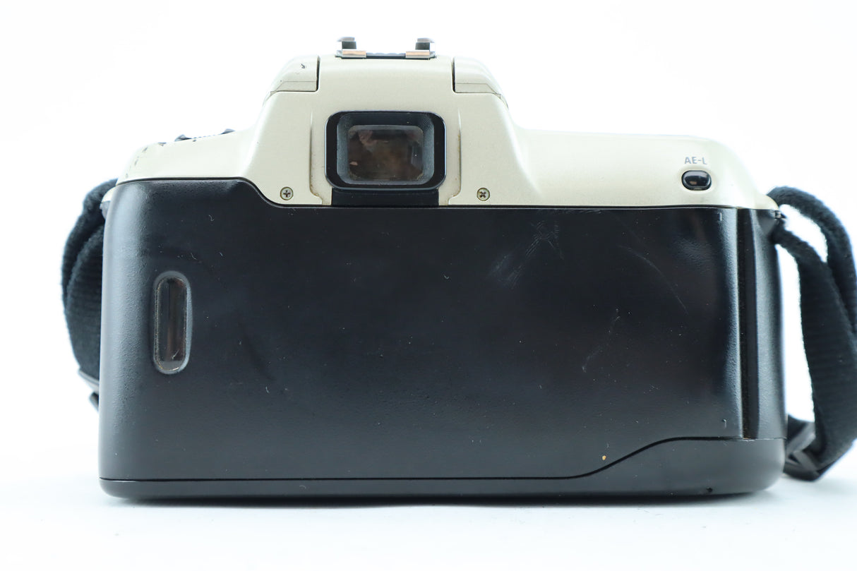 Nikon F50 with AF 35-80mm 4-5,6 D