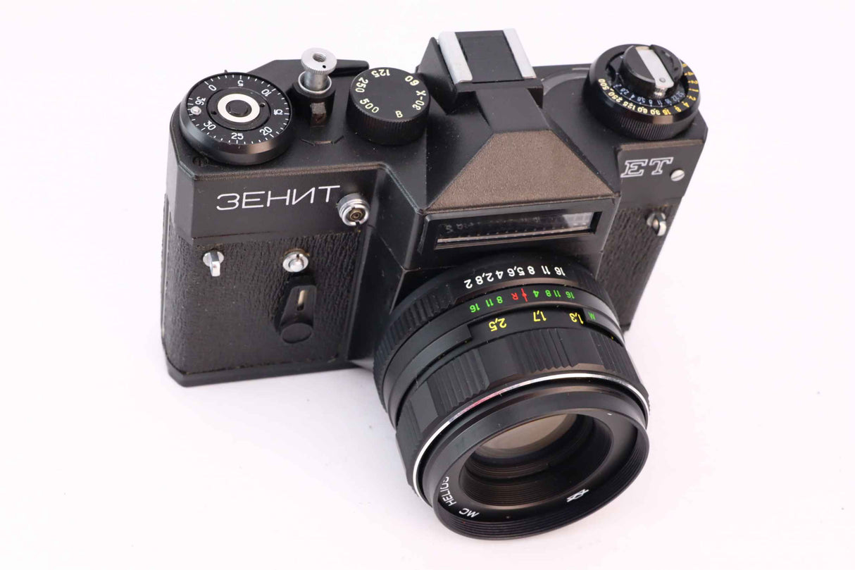 Zenit ET with Helios 44M-4 2/58