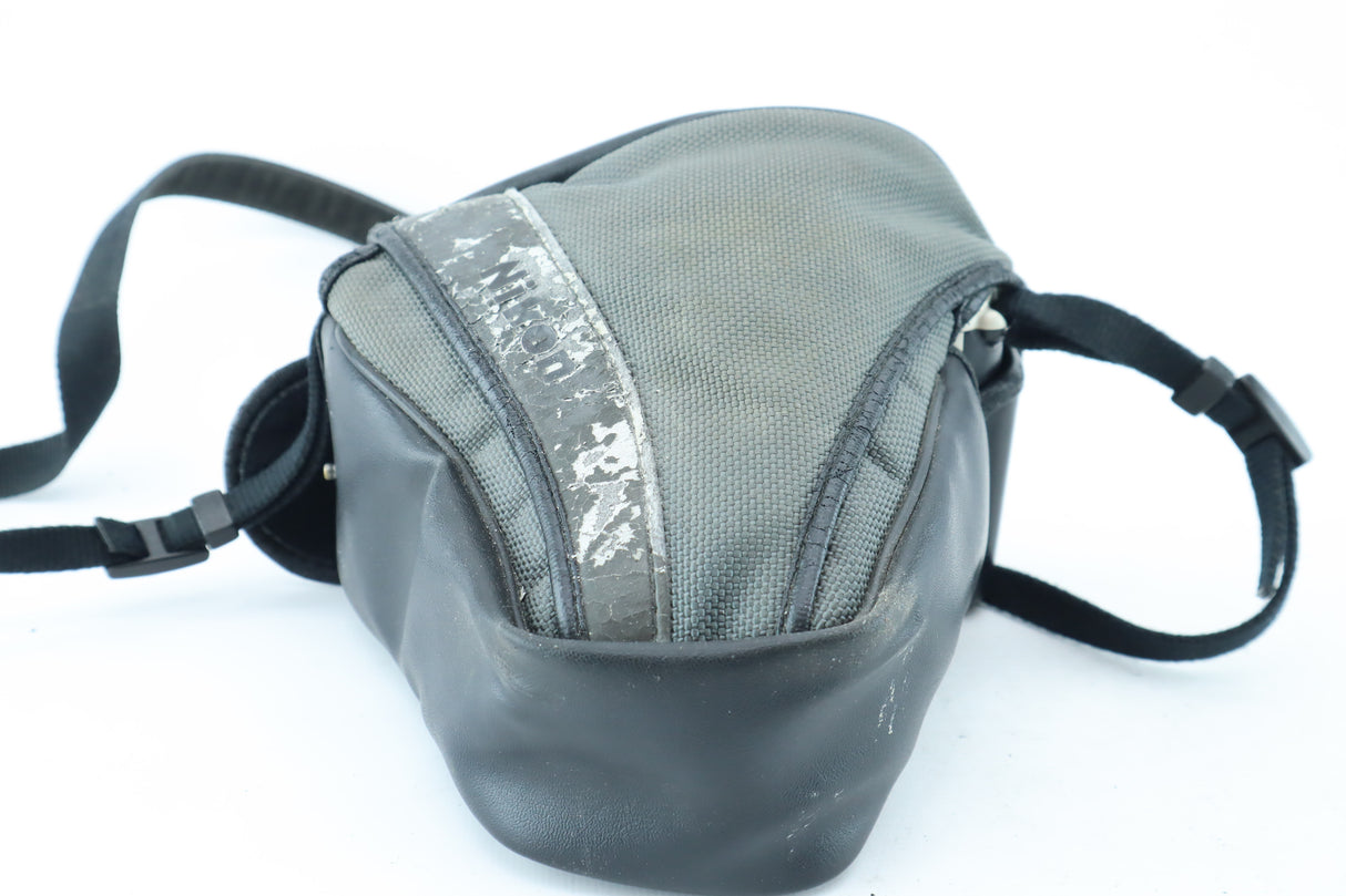 Nikon F50 with AF 35-80mm 4-5,6 D