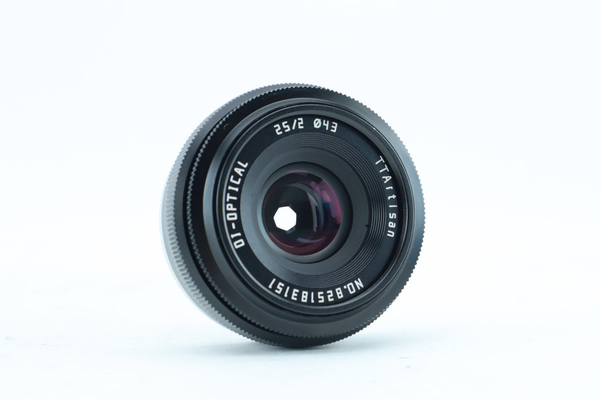 7Artisans 25mm f/2.0