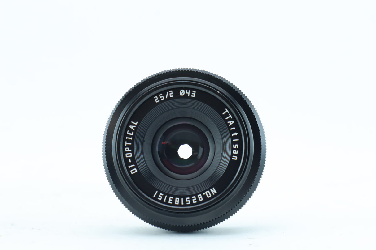 7Artisans 25mm f/2.0