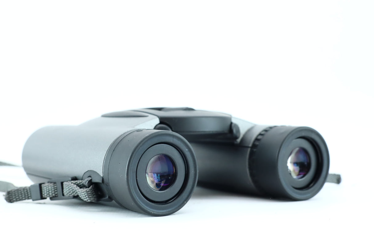 Nikon Sportstar III 8x25 8.2° WF Binoculars. KIJK TYPE VOOR ME