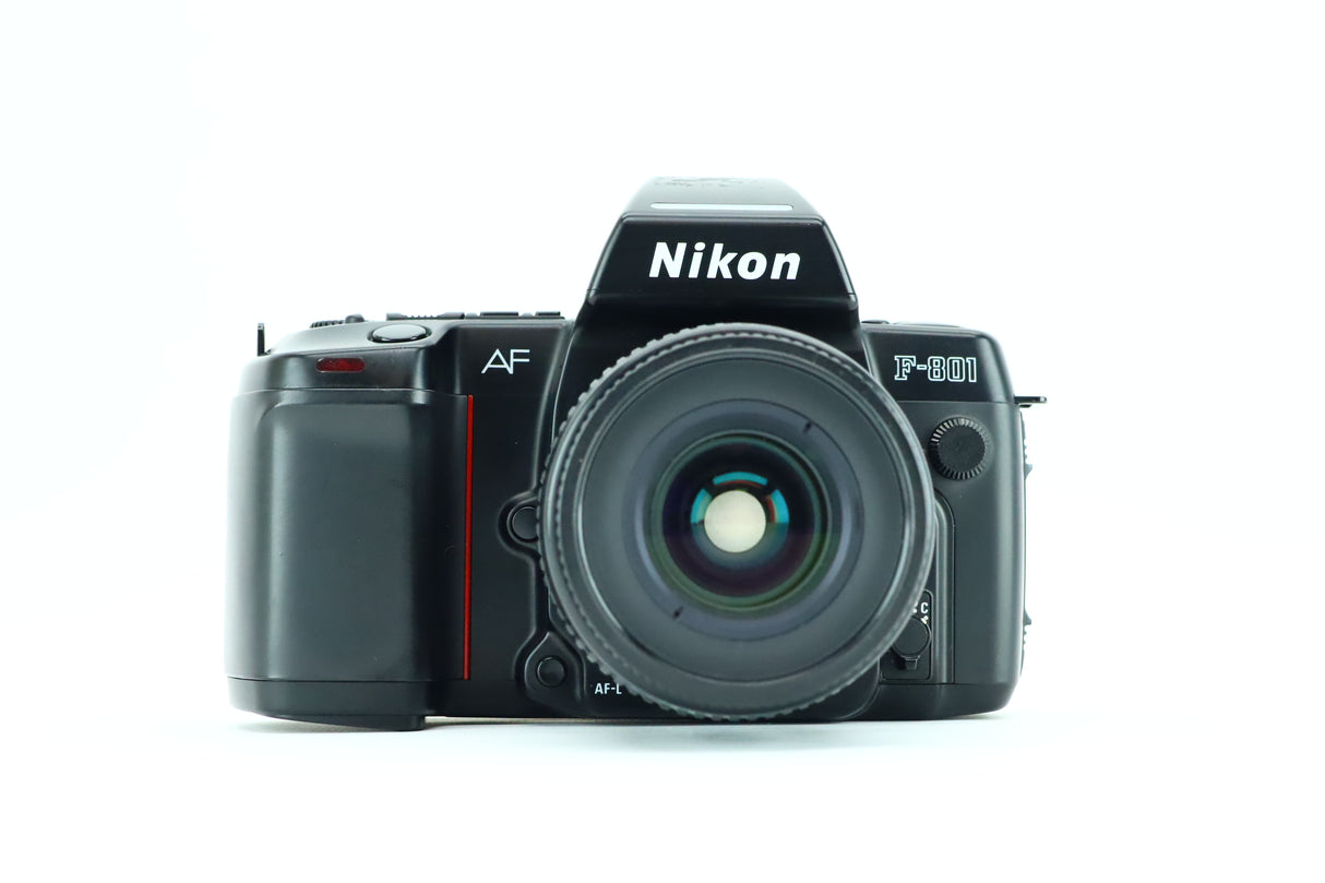 Nikon F-801 AF met Nikkor 35-80mm 1:4-5.6 D lens