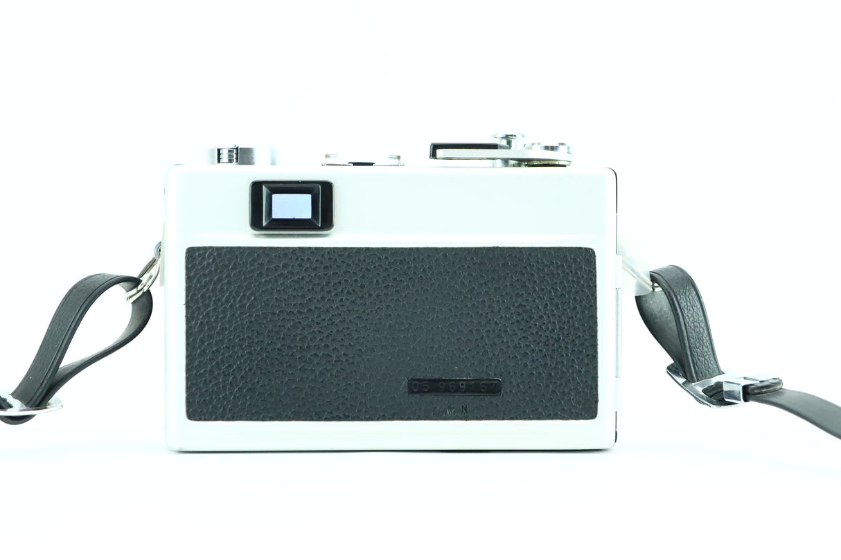 Ricoh 500G con obiettivo Rikenon f=40mm 1:2.8