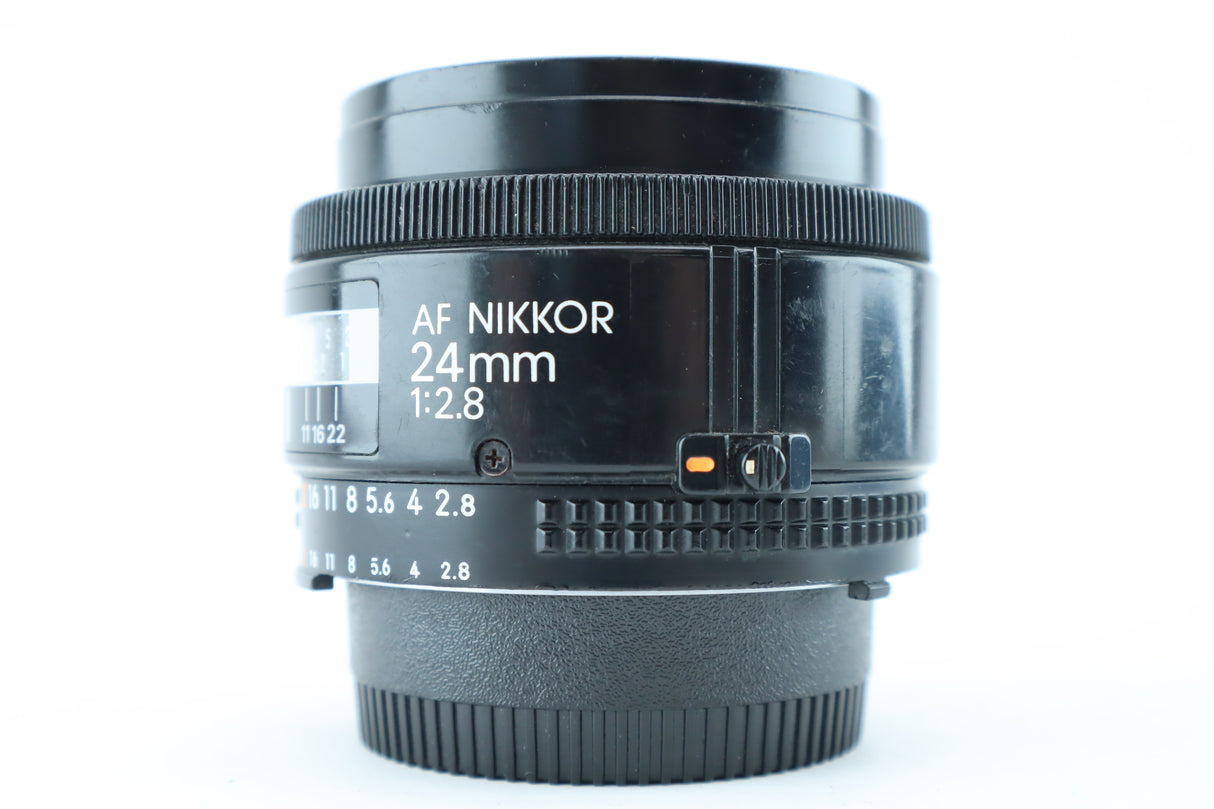 Nikon AF Nikkor 24mm 2,8