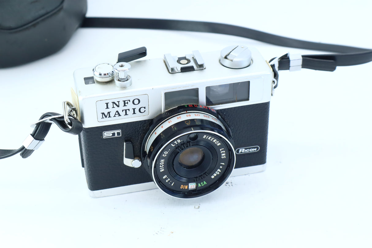 Ricoh ST with Kikenon 40mm f/2.8