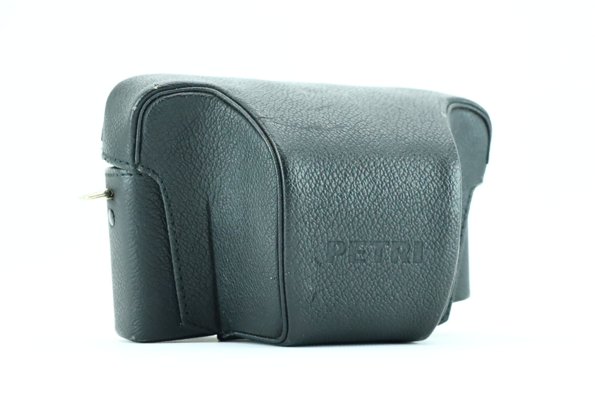 Petri 7s II con obiettivo Petri 2.8 45mm