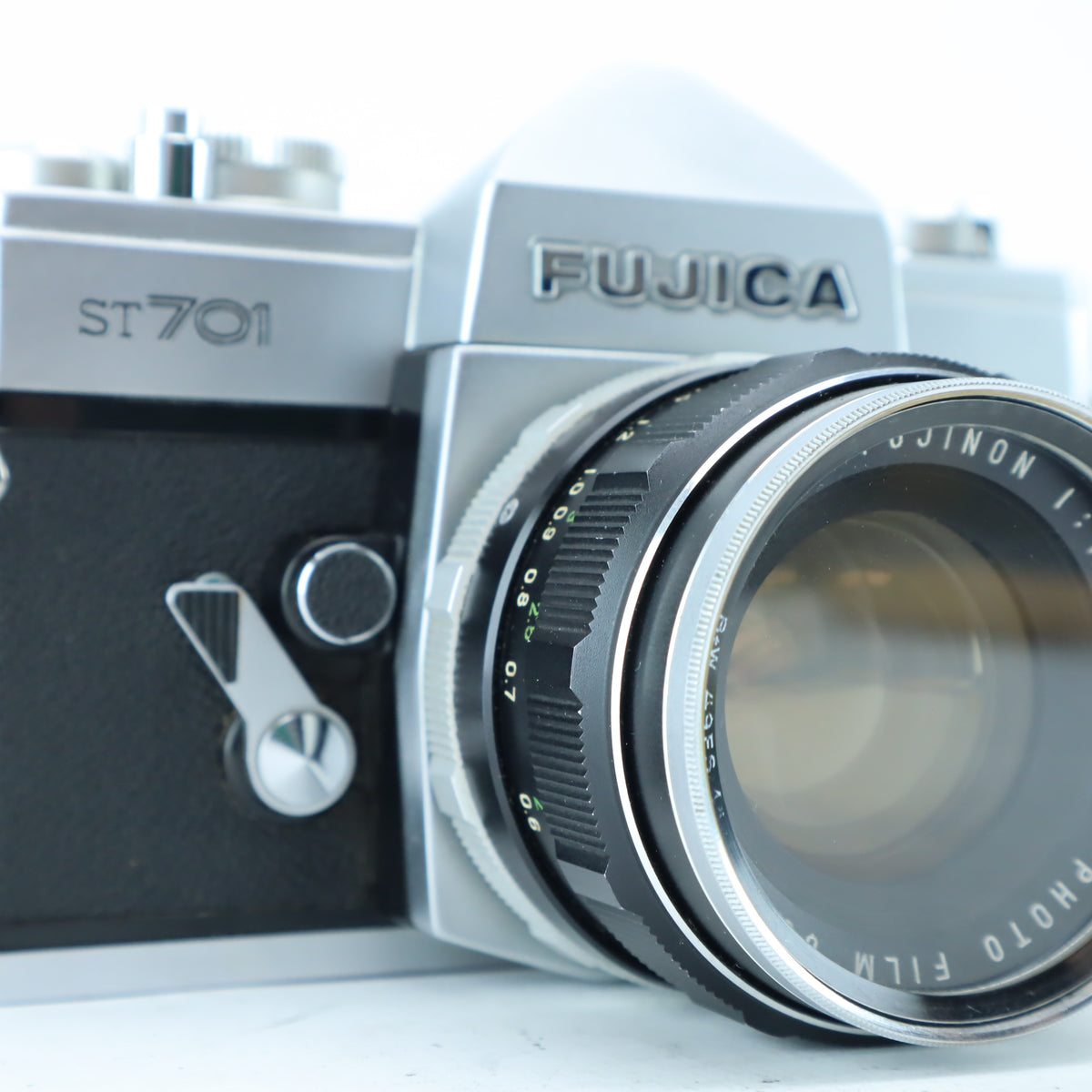 Fujica ST701 with Fujinon 1,8/55mm – Hard to Find Camera Store