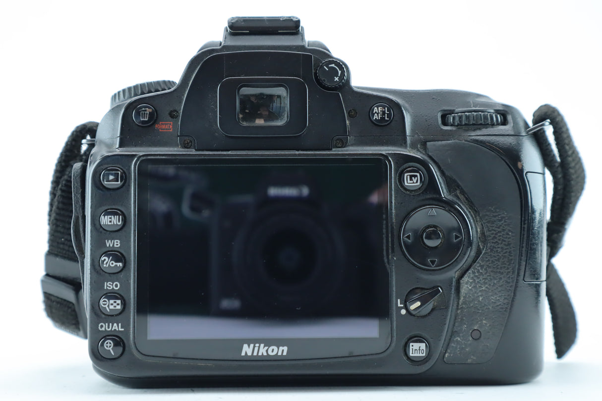 Nikon D90