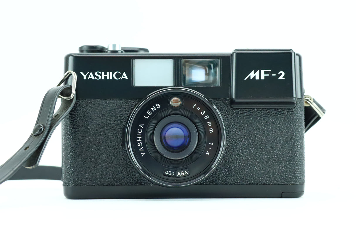 Yashica MF-2 avec objectif Yashica f=38mm 1:4