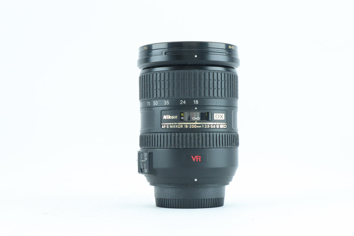 Nikon AF-S DX Nikkor 18-200mm f/3.5-5.6G ED