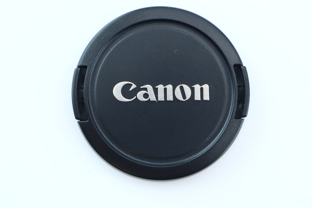 Canon EOS 550D with Canon EF-S 18–55mm f/3.5–5.6