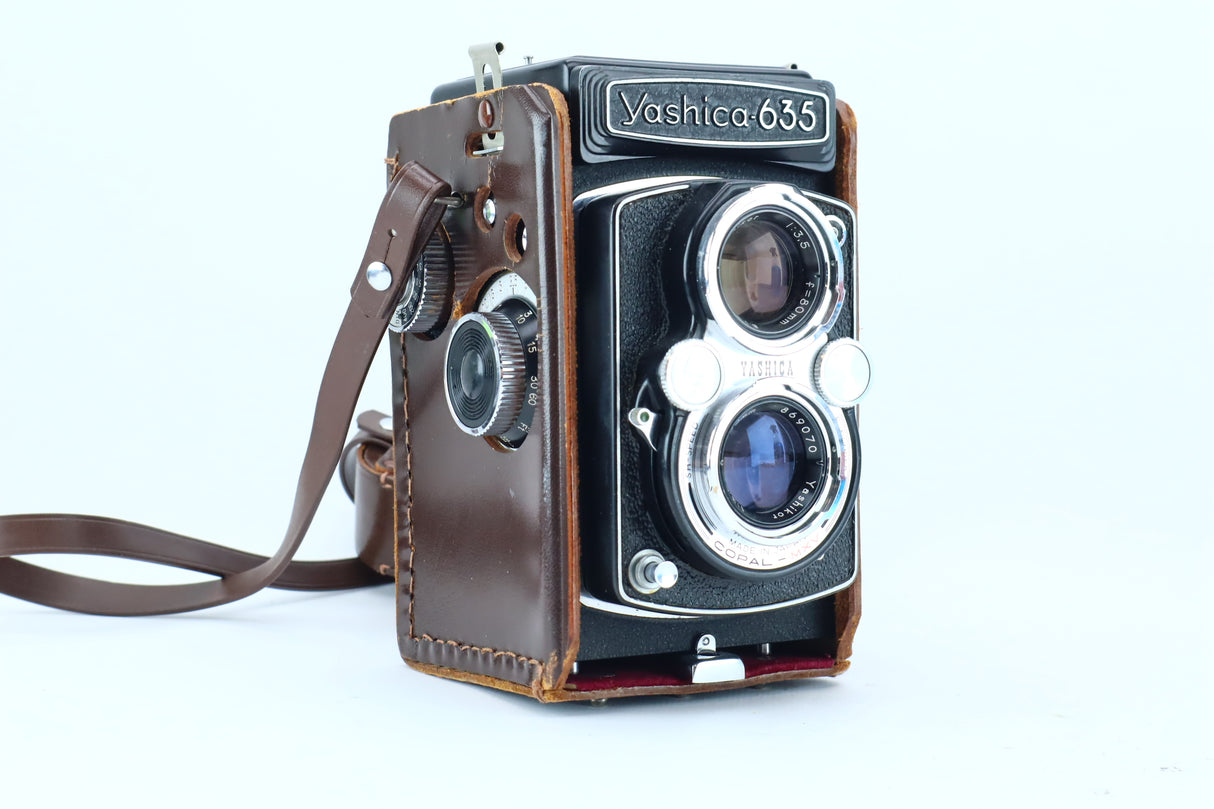 Yashica-635 with Yashikor 80mm f/3.5 Lens