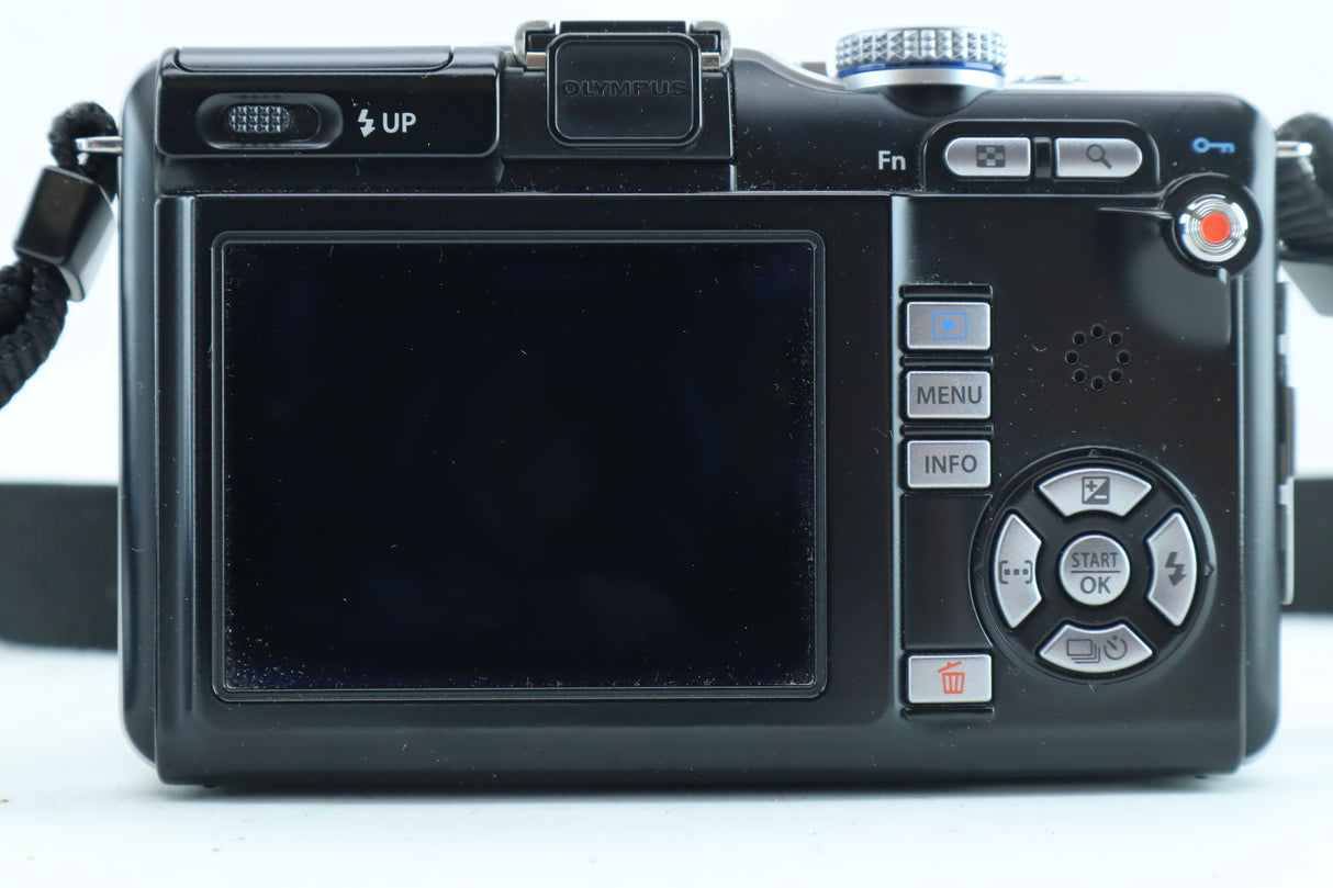 Olympus PEN E-PL1 Mirrorless Kit with M.Zuiko Digital 14-42mm f/3.5-5.6