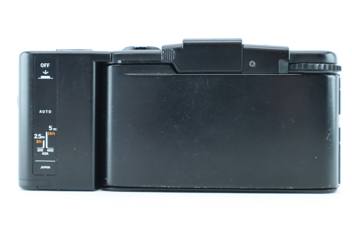 Olympus XA 2 with D.Zuiko 3,5/35mm & flash A11