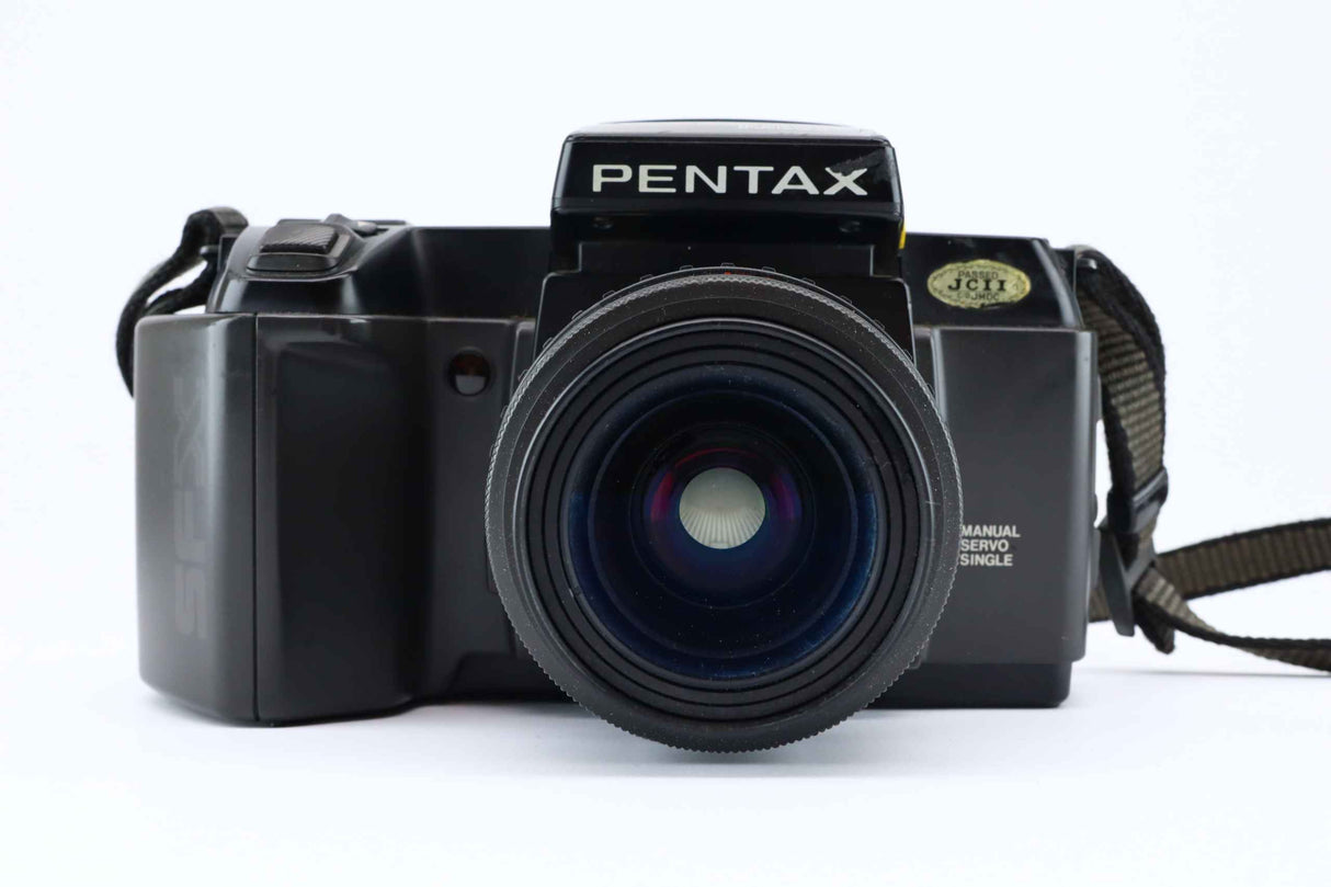Pentax SFX + Pentax smc zoom 35-70 mm