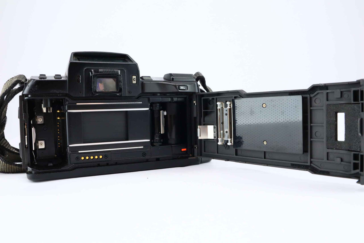 Pentax SFX + Pentax smc zoom 35-70 mm