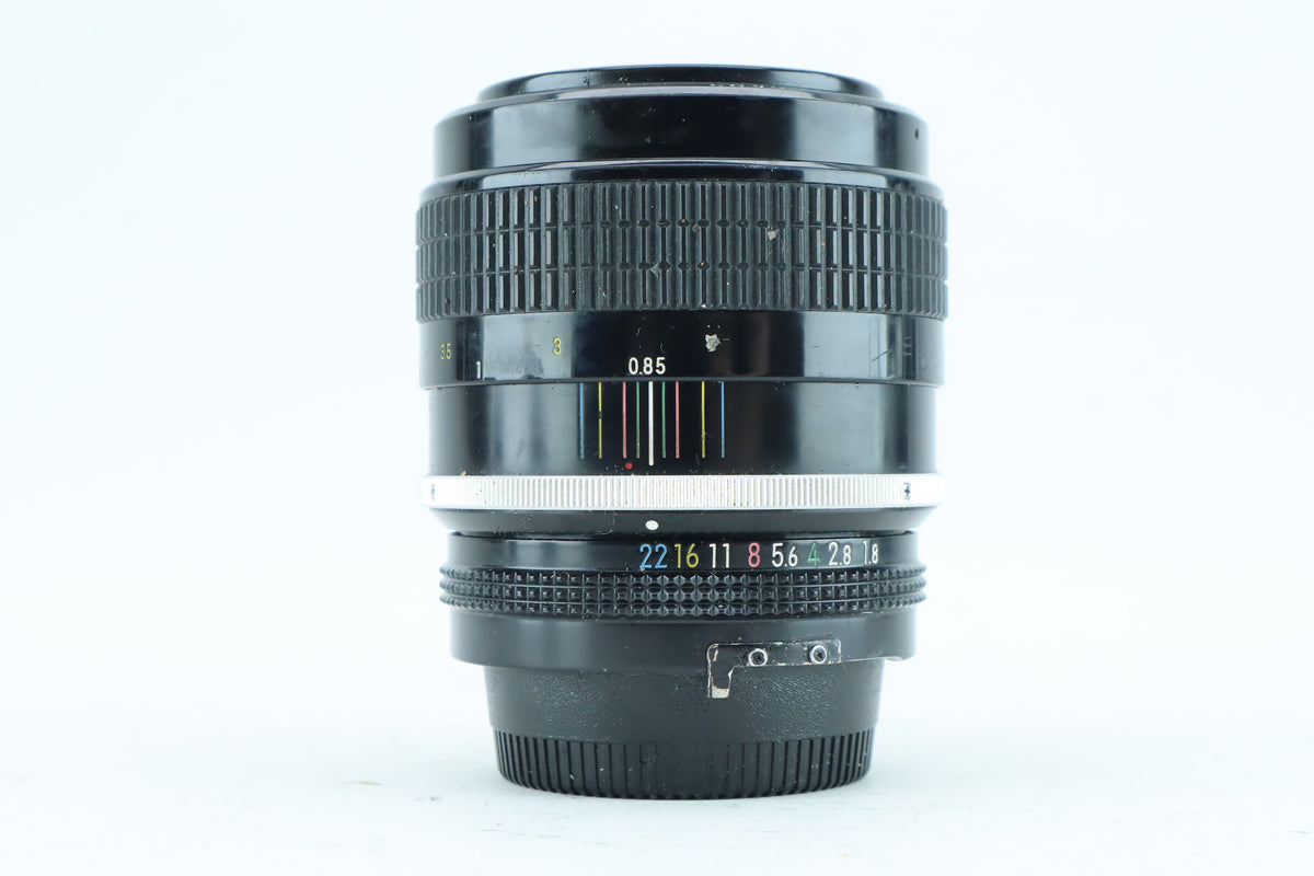 Nikon Nikkor 85mm f/1.8