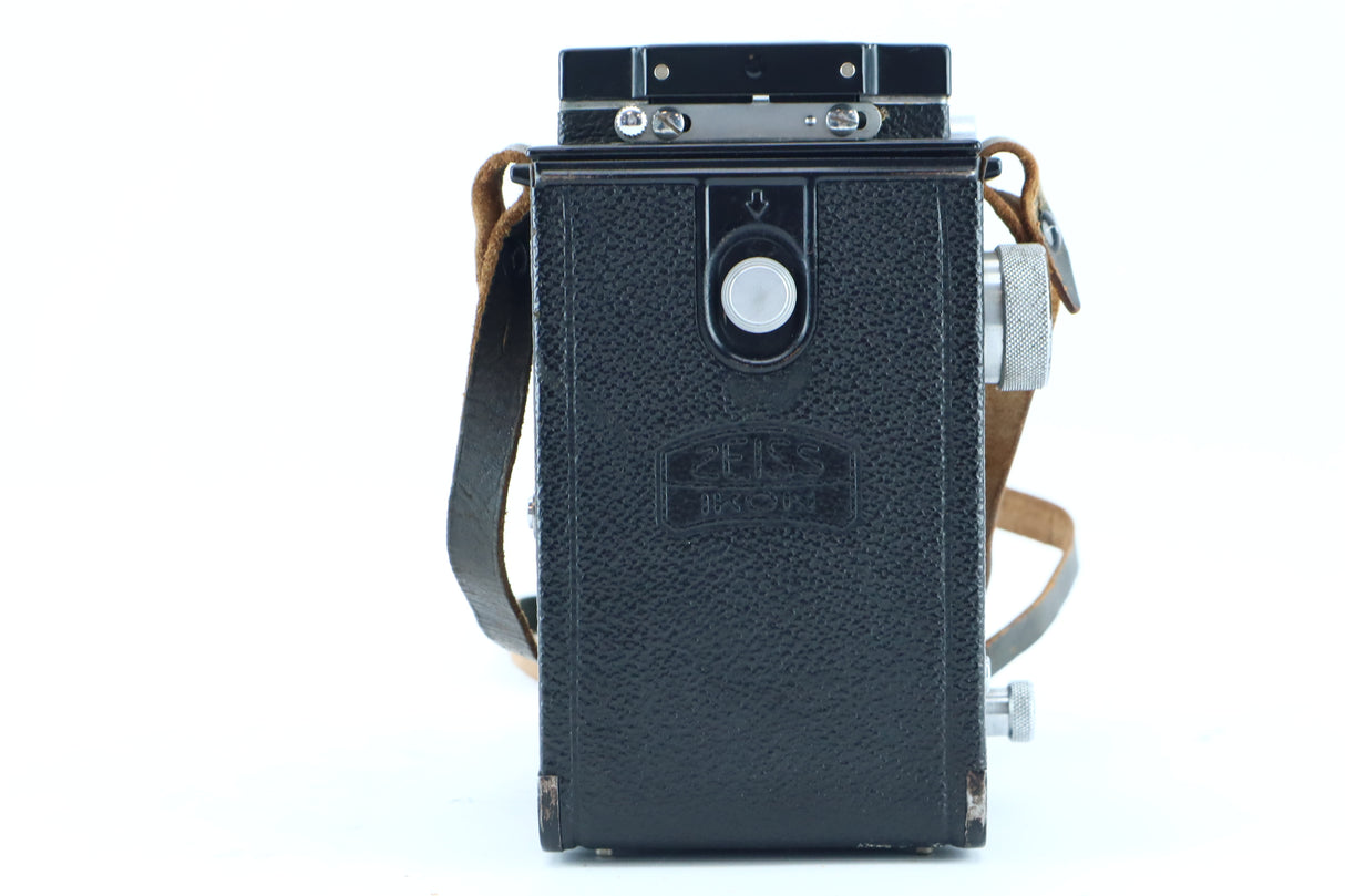 Zeiss Ikon Ikoflex with Carl Zeiss Jena Triotar 75mm f/3.8 Lens