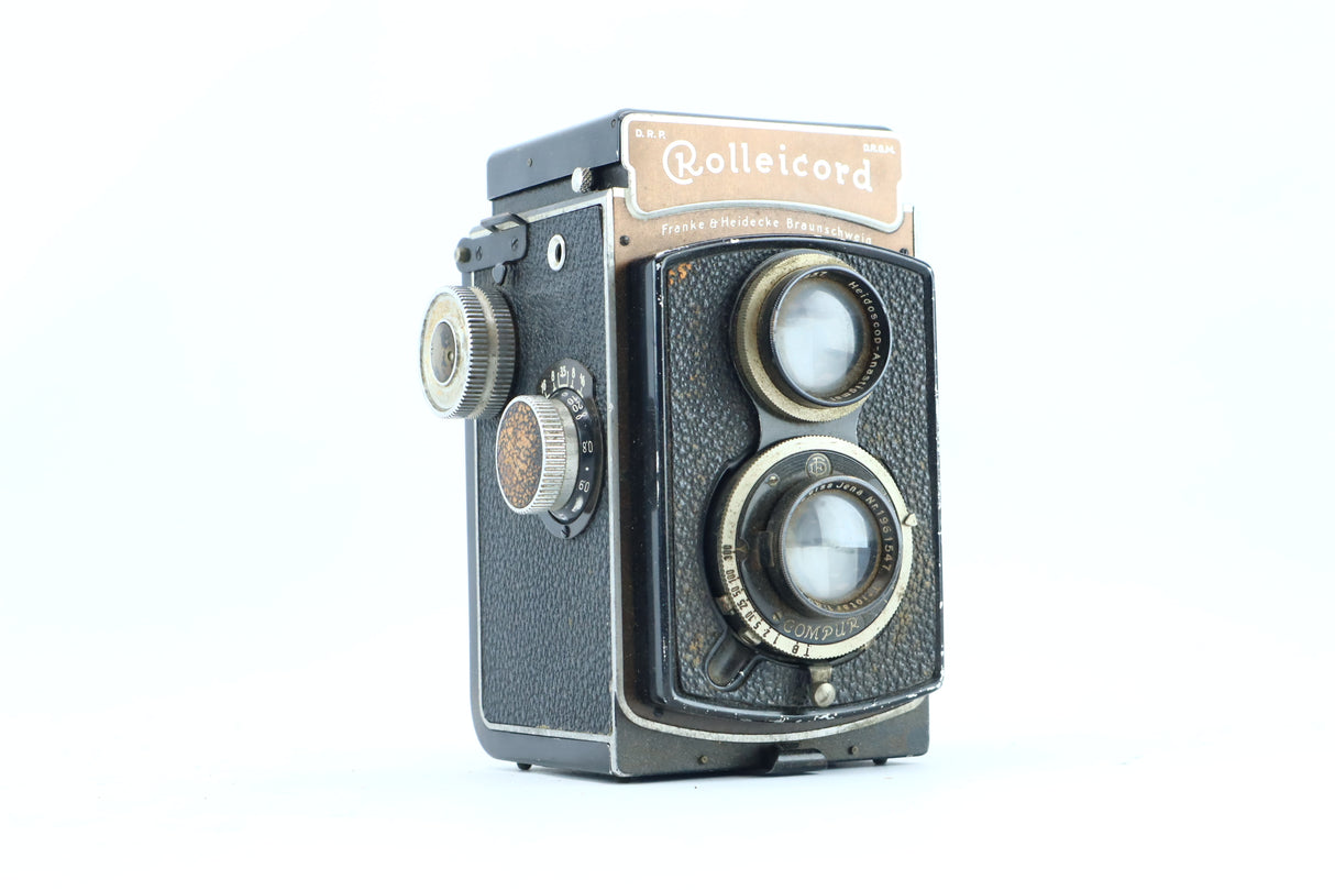 Rolleicord with Carl Zeiss Jena Triotar 75mm f/3.5 Lens and Compur Shutter