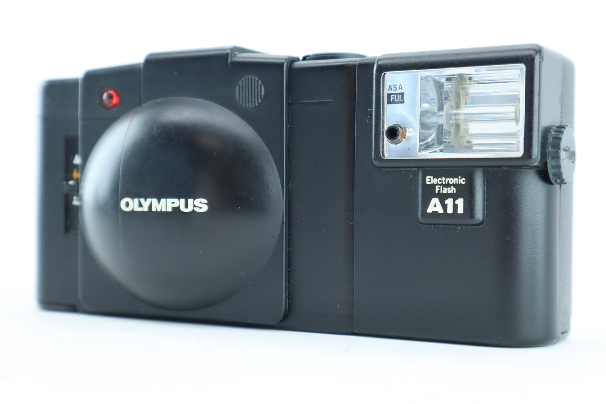 Olympus XA2 with D.Zuiko 3,5/35mm and Electronic Flash A11