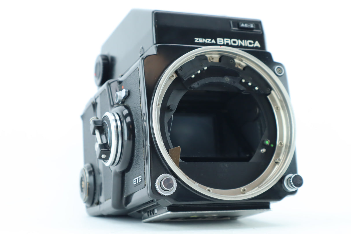 Zenza Bronica ETR + AE-II ETR