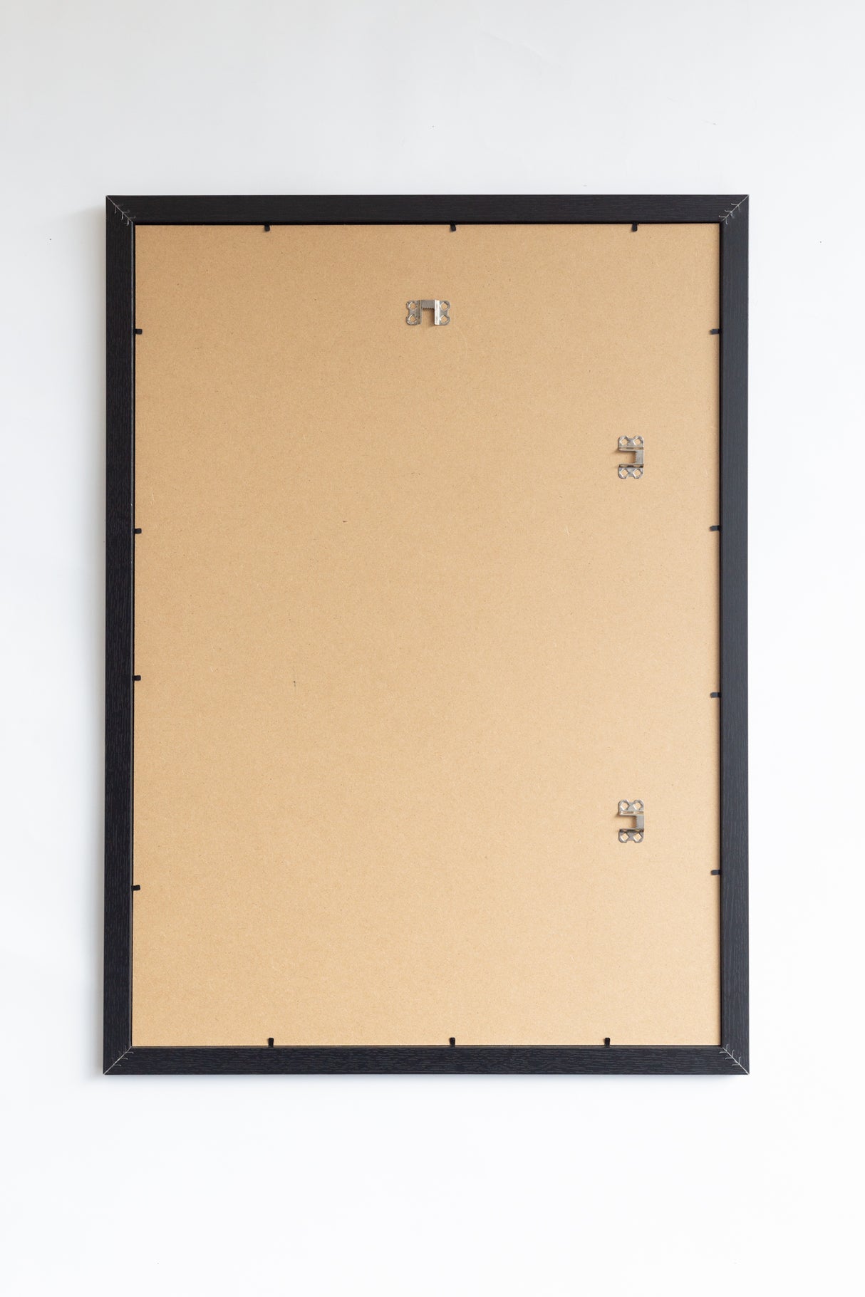 ملصق صور بإطار أسود