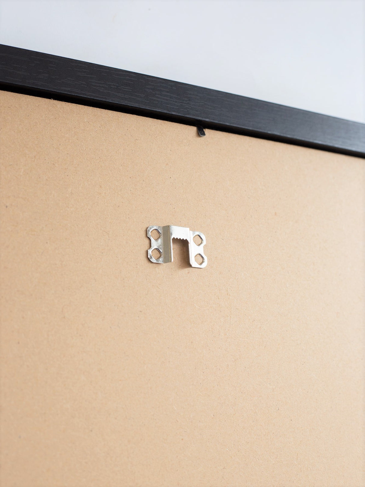 ملصق صور بإطار أسود