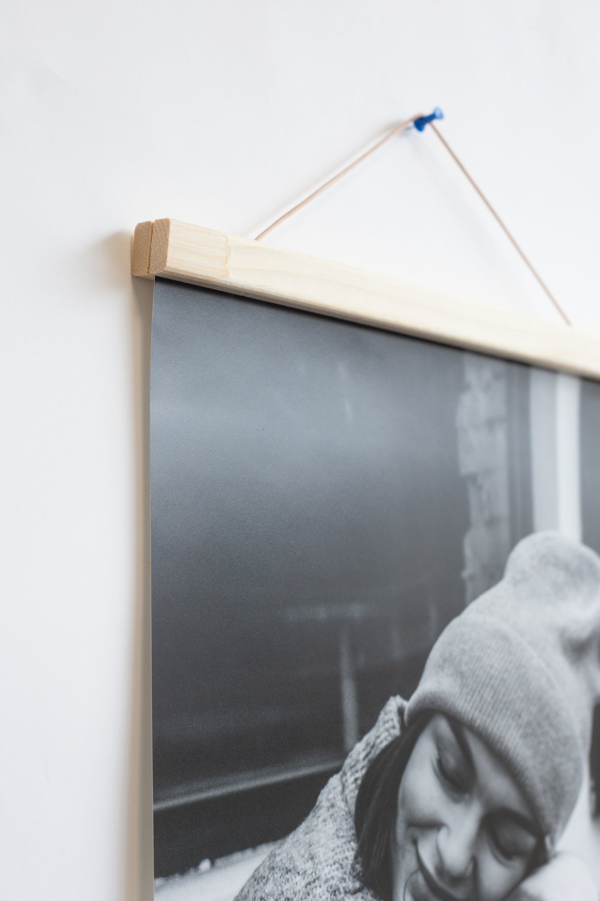 ملصق مع حصيرة تعليق للملصق