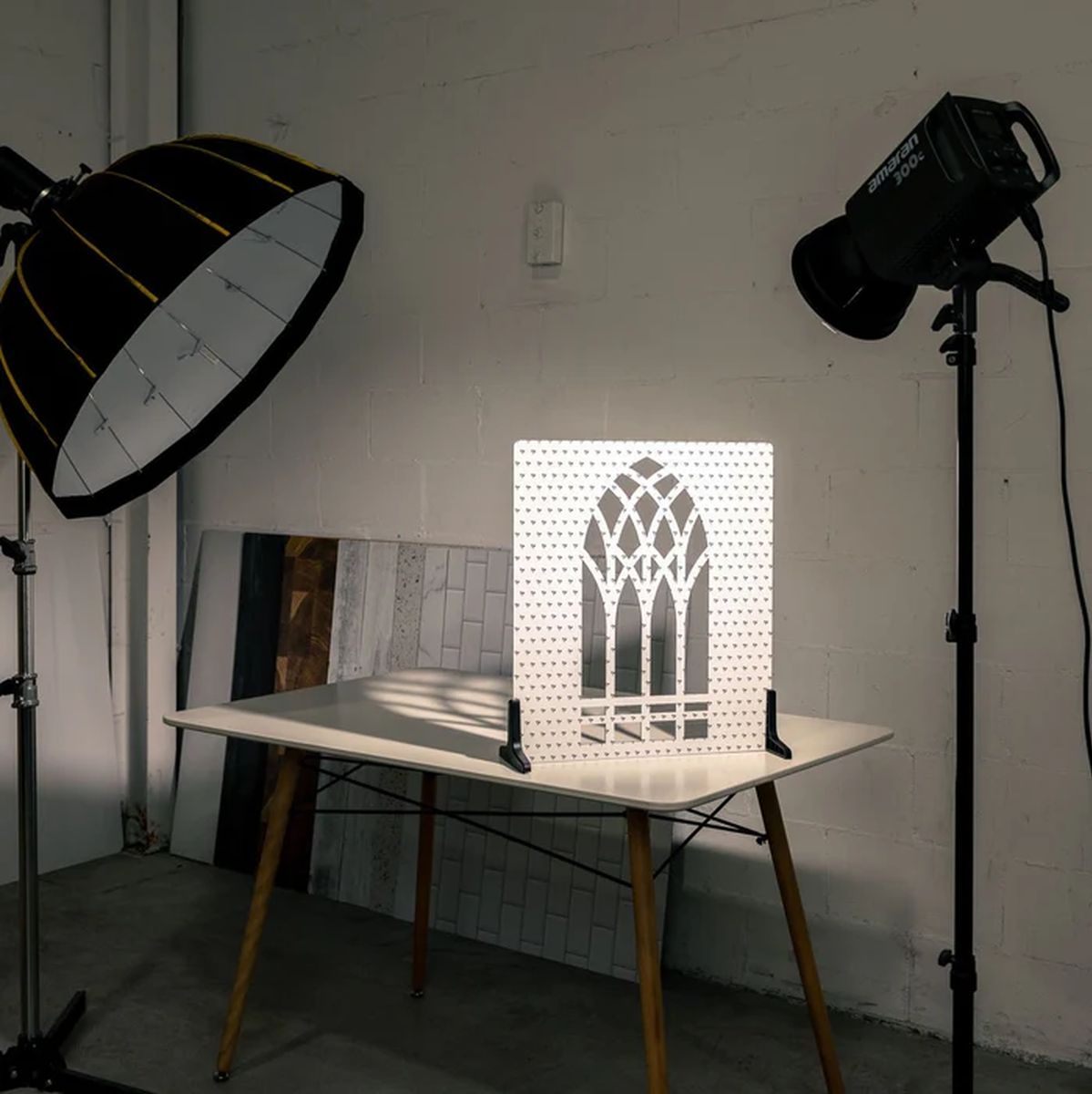 V-Flat World Shadow Boards - Cathedral Window