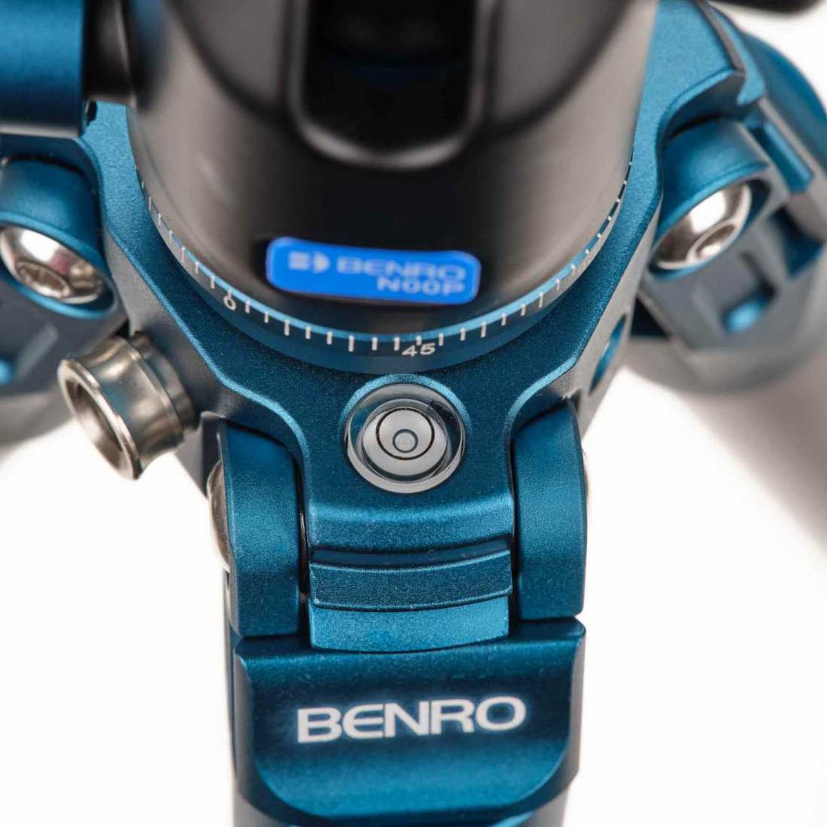 Benro Super Slim Aluminium Tripod (TSSL08AN00P) - image 5 of 5