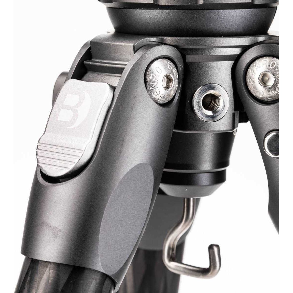 Benro Tortoise Carbon Tripod 24C w/ Leveling Base (TTOR24CLV) - image 4 of 5