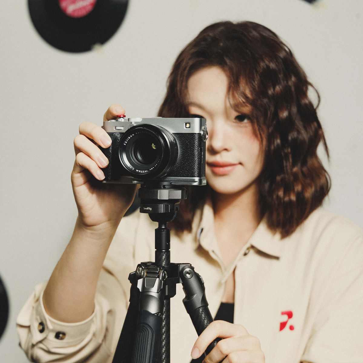 SmallRig 5447 L-Shaped Mount Plate w/ Silicone Handle For Fujifilm X-E5 (Silver) - image 2 of 5