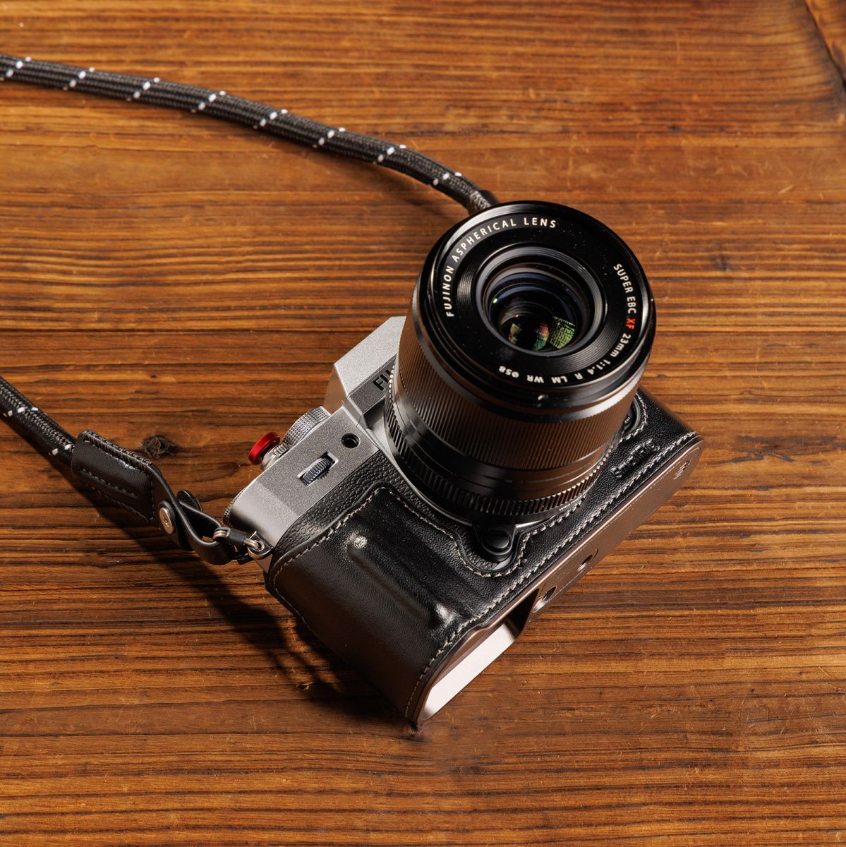 SmallRig 5669 Leather Half Case Kit For Fujifilm X-T30 (Black) - image 3 of 5