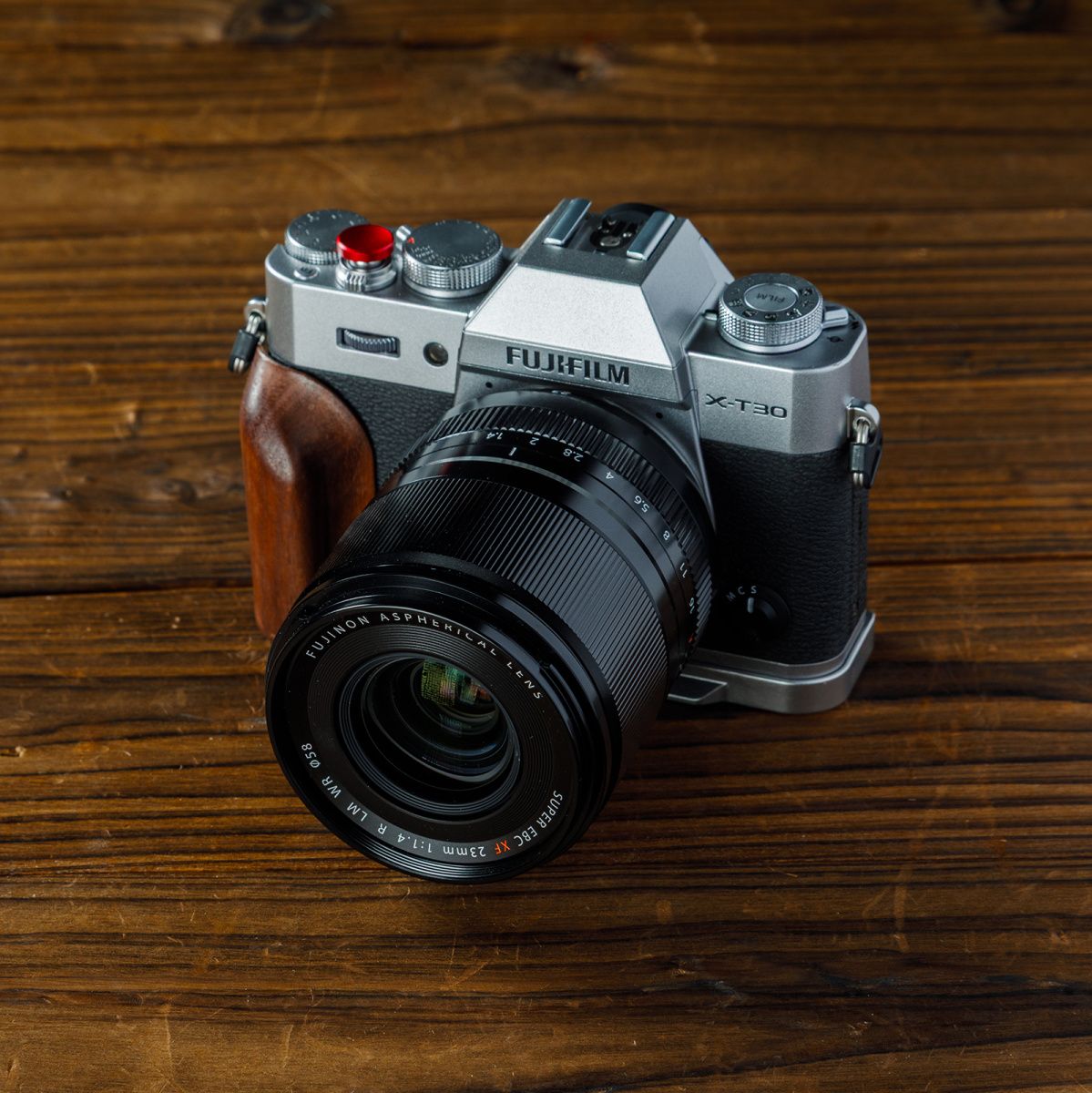 SmallRig 5667 L-Shaped Mount Plate w/ Wooden Handle For Fujifilm X-T30 (Silver) - image 2 of 5