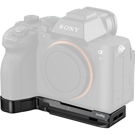 SmallRig 6033 Baseplate w/ Airtag Slot For Sony Alpha 7 V / 7R V / 7 IV