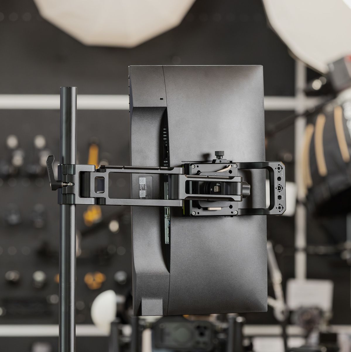 SmallRig 6257 Mount Plate For Monitor VESA For Camera Cart - image 5 of 5