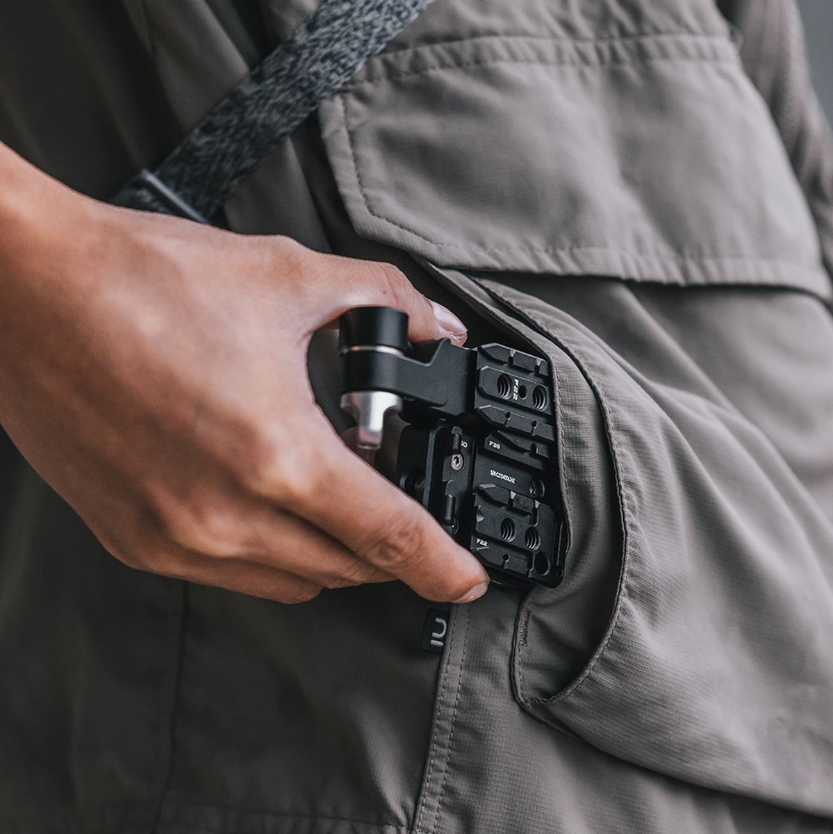 FALCAM F22&F38&F50 Quick Release Foldable Half Cage C00B3808